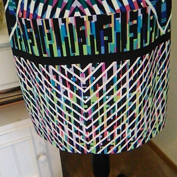 Nine West Amazing Graphic Sheath Arty - Picture 3 of 12